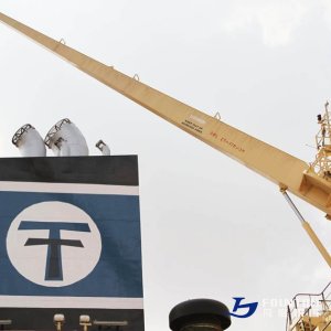 marine-hydraulic-service-crane.2