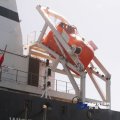 free-fall-lifeboat-davit.2